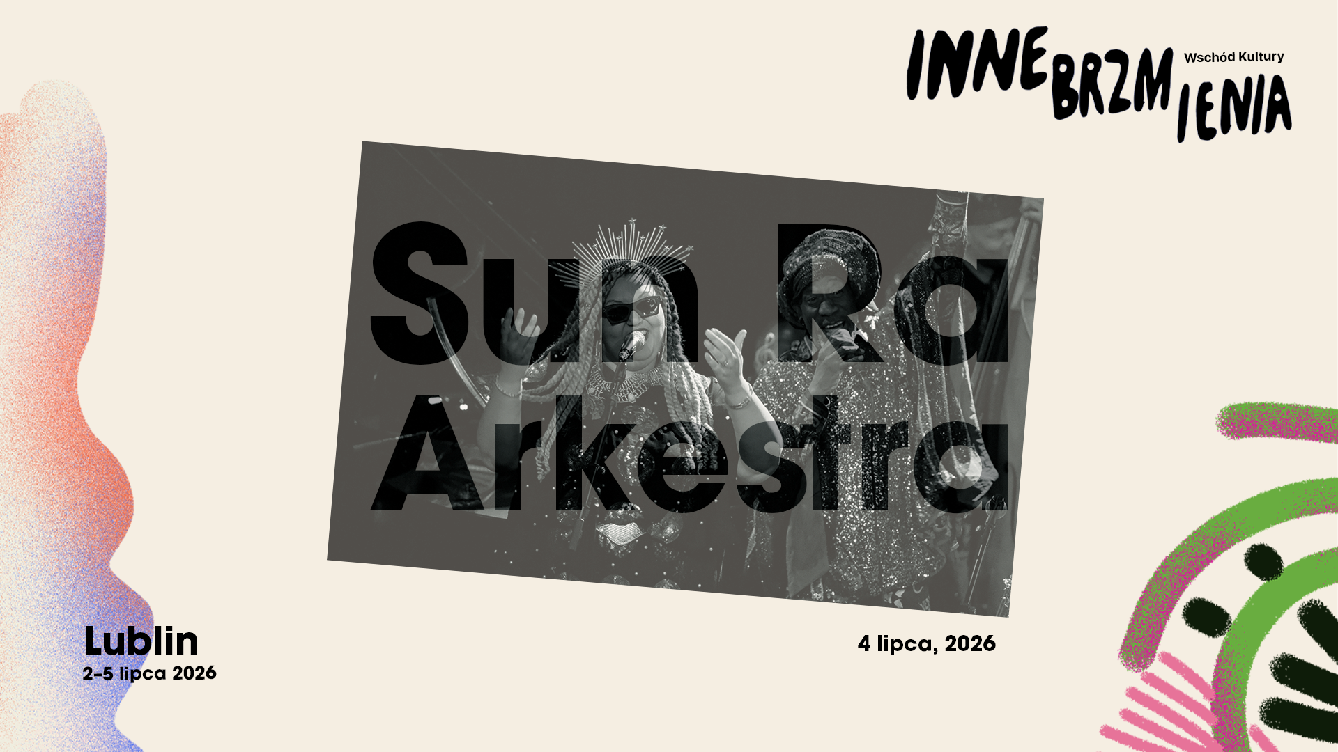 Sun Ra Arkestra Czarno-biała fotografia członków zespołu i napis Sun Ra Arkestra.