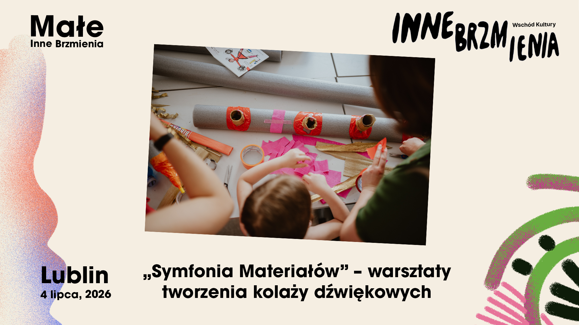 Dwoje dzieci tworzy instrument z papieru. Napis: Symfonia materiałów -warsztaty tworzenia kolaży dźwiękowych